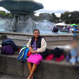 Meet your Posher, Claudiaz